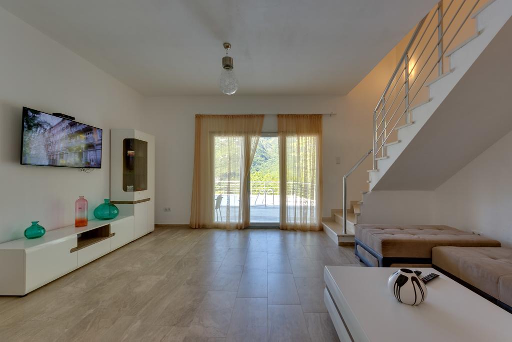 Whitehouse Villa Virpazar Esterno foto