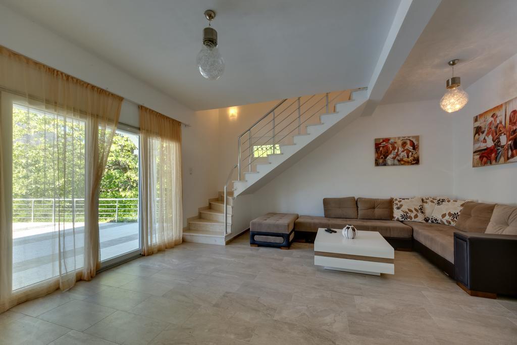 Whitehouse Villa Virpazar Esterno foto